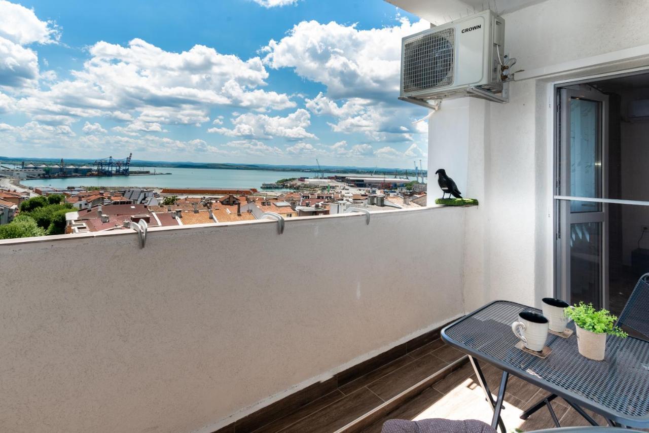 Апартамент За Гости Во1 Burgas City Exterior foto